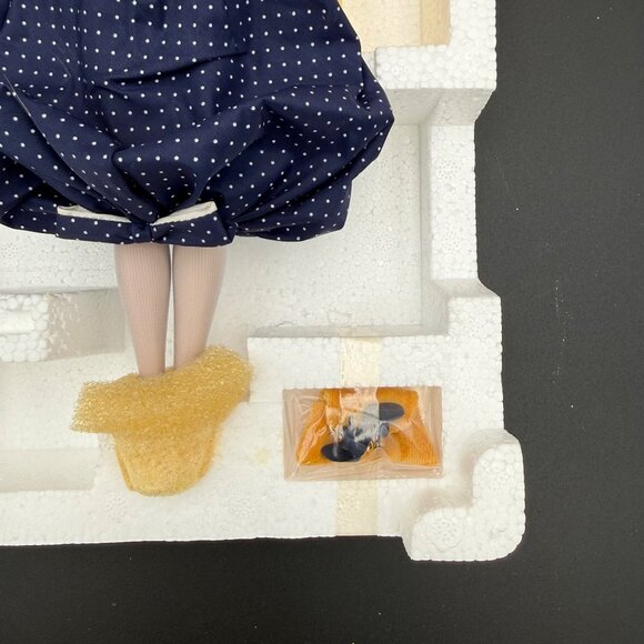 Barbie Gay Parisienne 1959 Repro Porcelain Mattel 9973-9993 Shipper Limited Edit - Picture 6 of 15